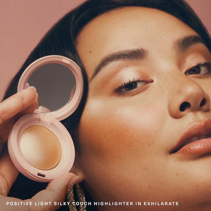 Rare Beauty by Selena Gomez Positive Light Silky Touch Highlighter