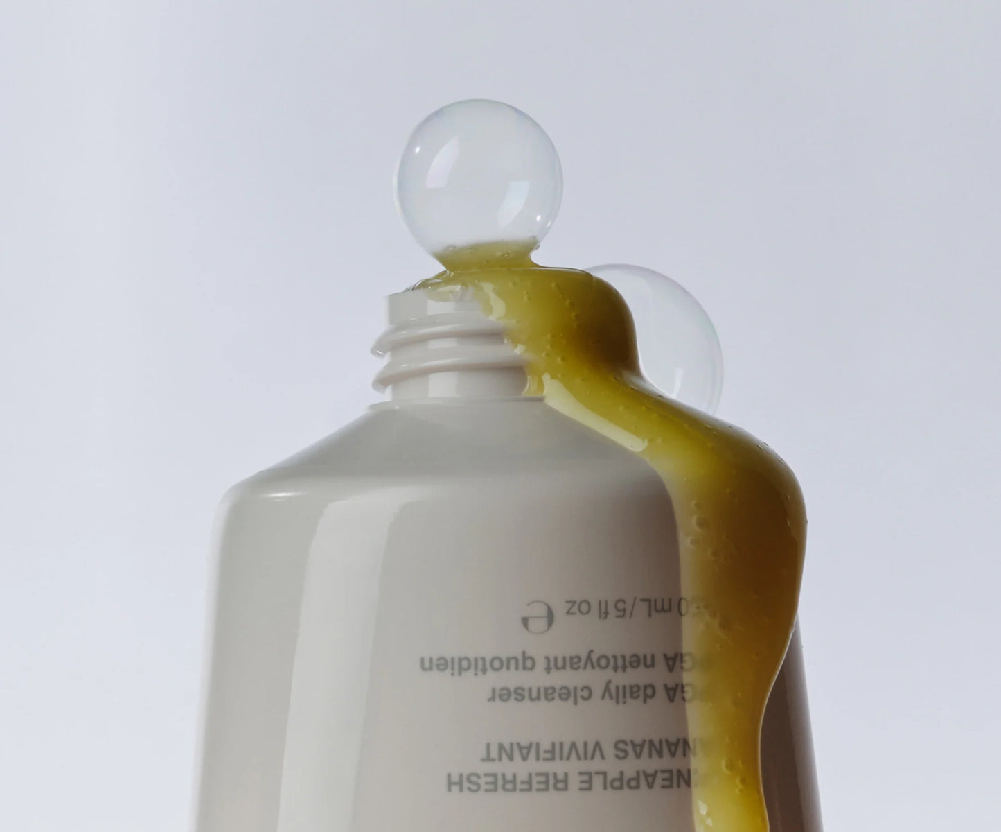 Rhode pineapple refresh The daily cleanser