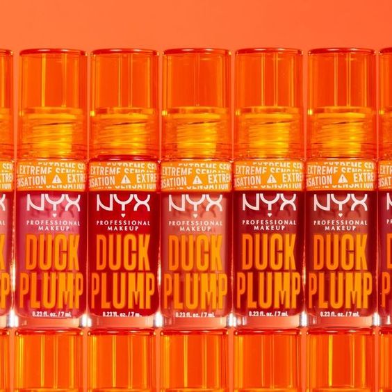 NYX DUCK PLUMP HIGH PIGMENT PLUMPING LIP GLOSS