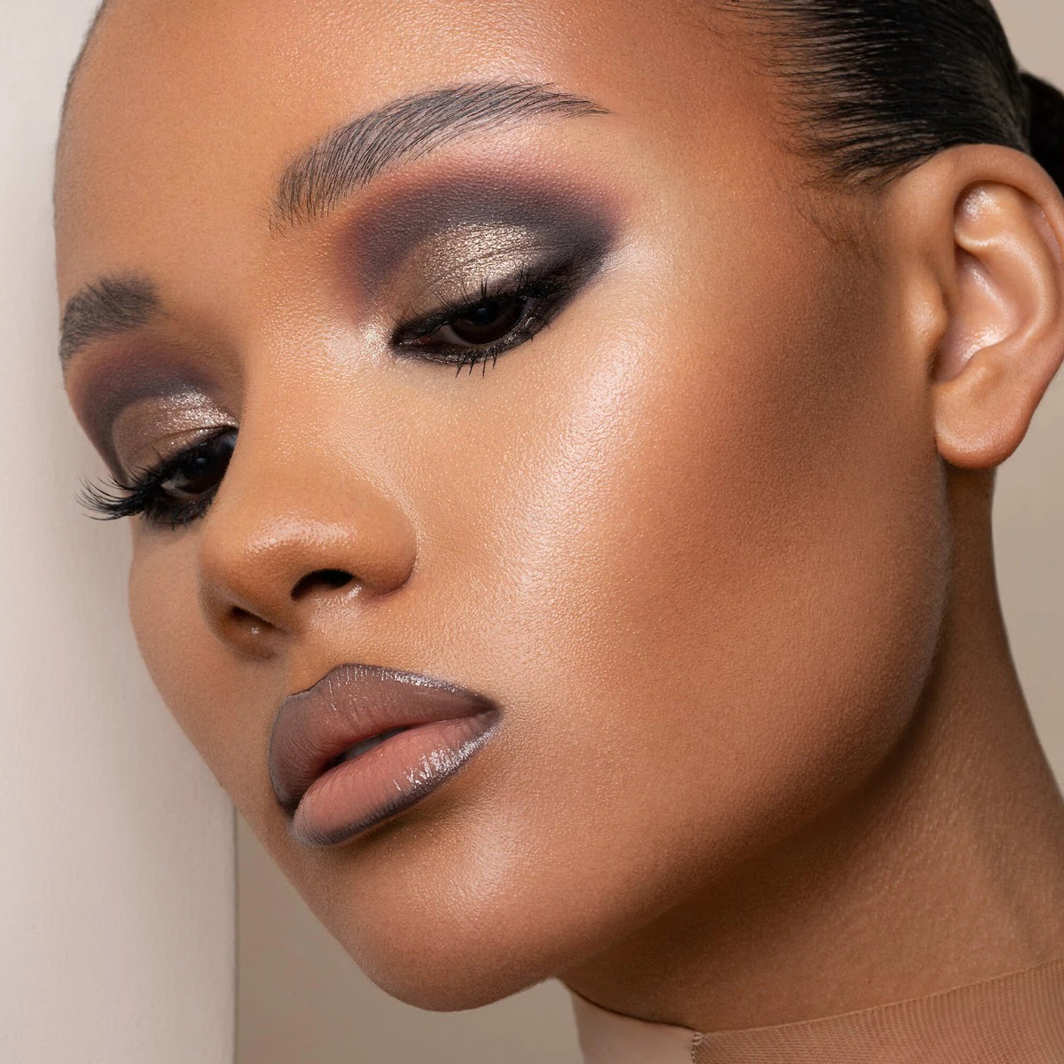 NATASHA DENONA  I Need a Nude Eyeshadow Palette