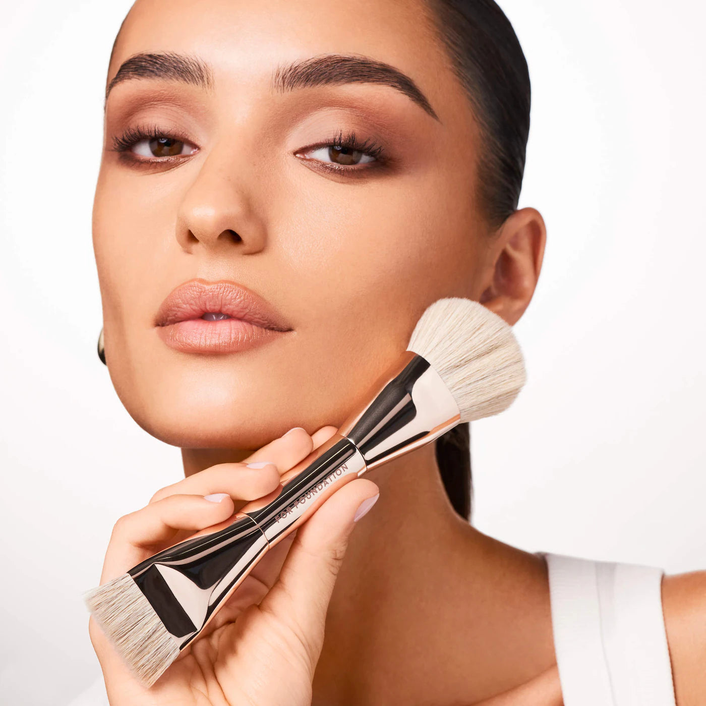 PATRICK TA  Dual Ended Foundation Brush